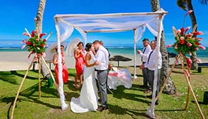 Weddings @ Outrigger Fiji Beach Resort